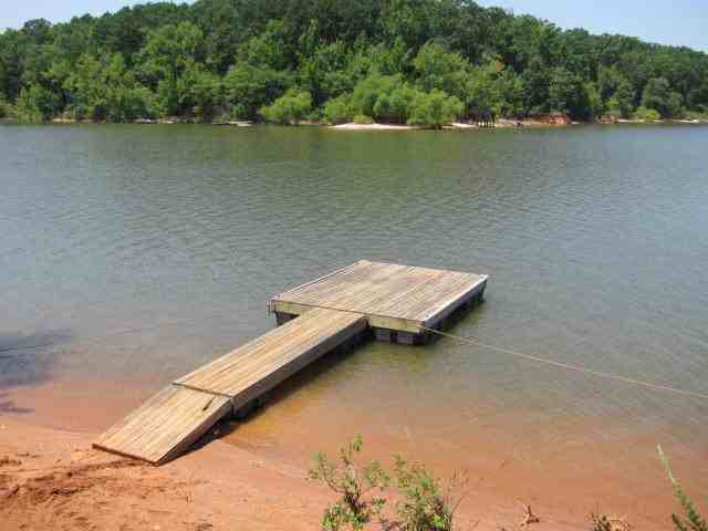 1001 Strawberry Ln - Photo 2 of 31