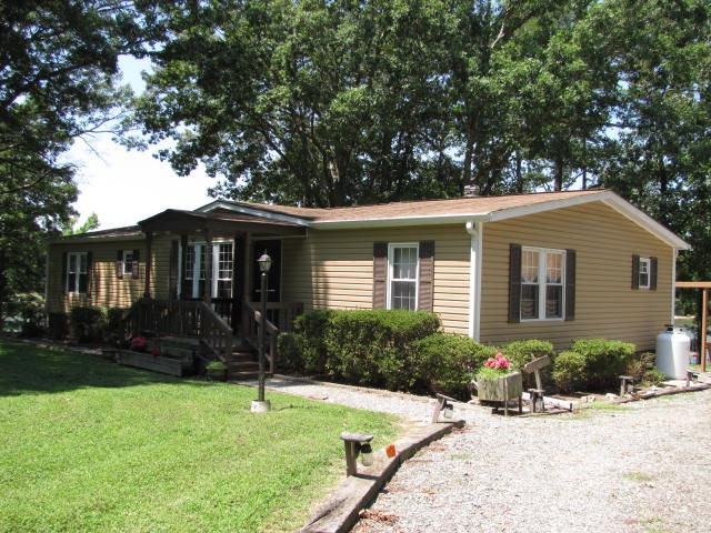 1001 Strawberry Ln - Photo 3 of 31