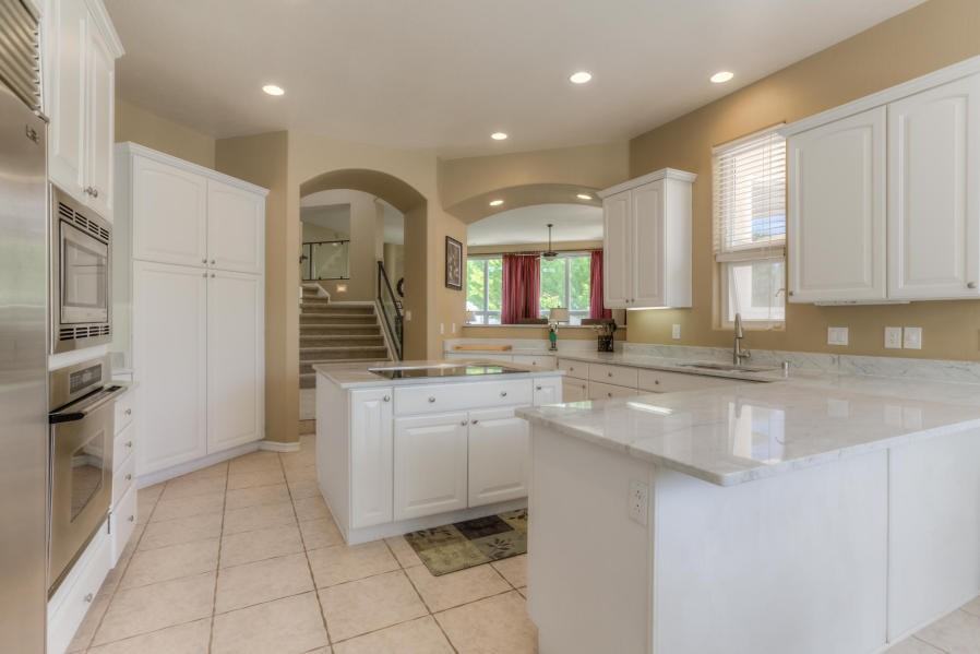 11909 Summer Wind Pl NE - Photo 2 of 35