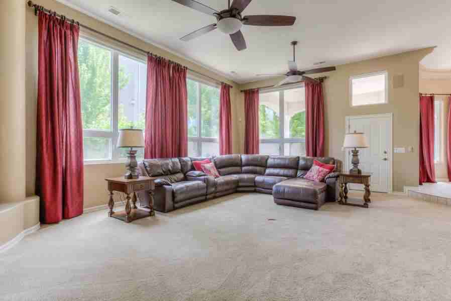 11909 Summer Wind Pl NE - Photo 3 of 35