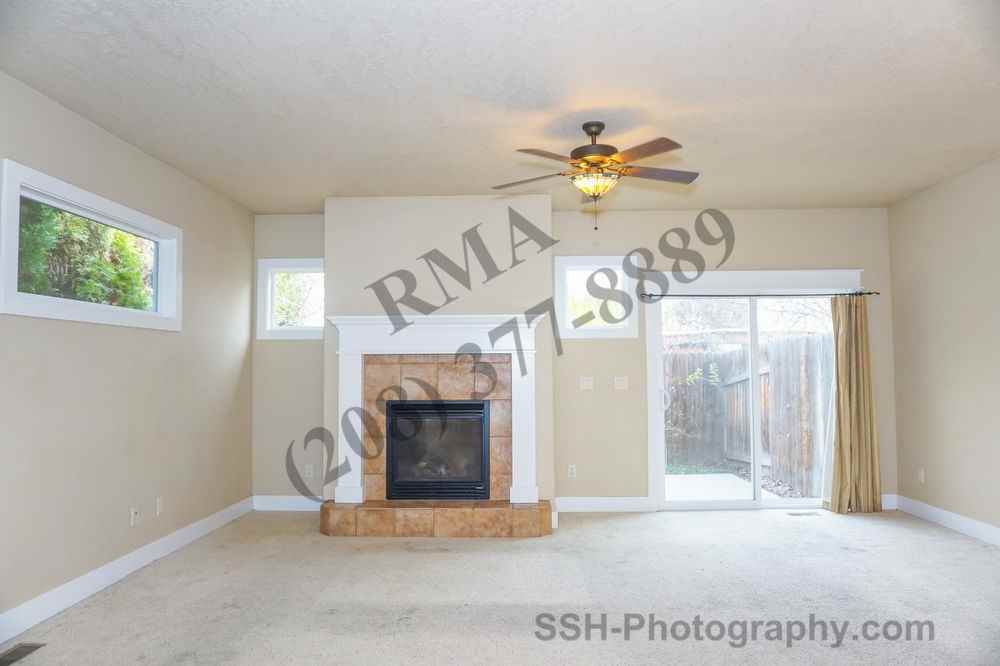 2114 S Dorothy Ave - Photo 2 of 12