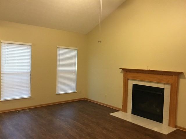 35 Wrens Nest Ct - Photo 3 of 16