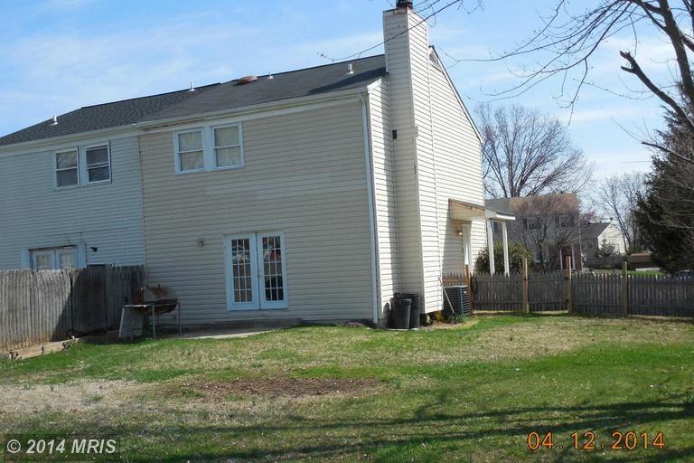 104 Kenyon Ct - Photo 3 of 19