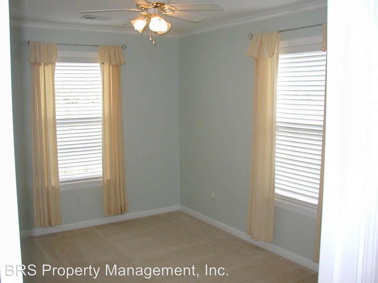 8314 Janis St - Photo 3 of 5