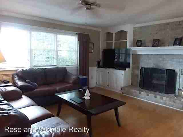 636 Marston Dr - Photo 3 of 13