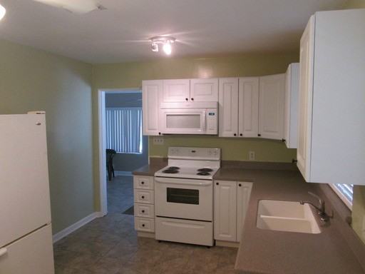 1015 S Scenic Hwy - Photo 2 of 6