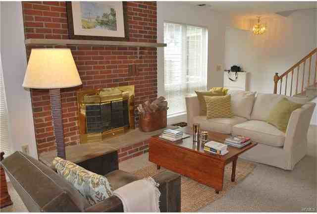 46 Homestead Village Dr - Photo 2 of 11