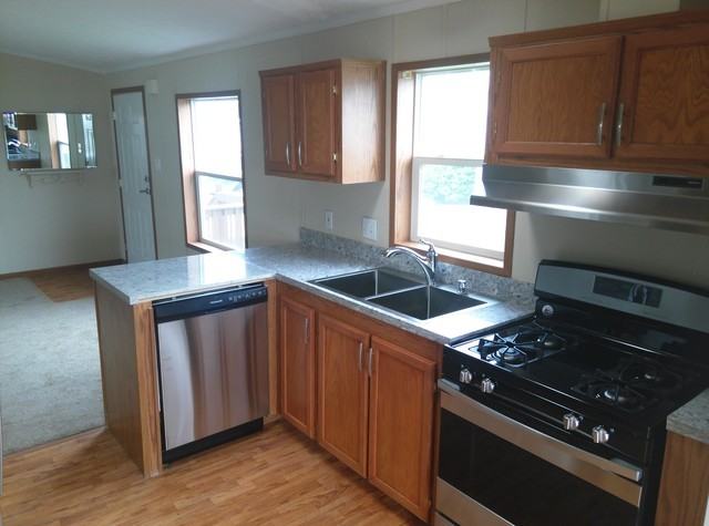 25739 Shinnecock Dr - Photo 3 of 11