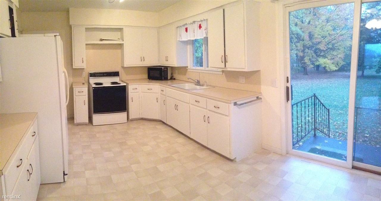 6052 S Green Ave - Photo 2 of 10