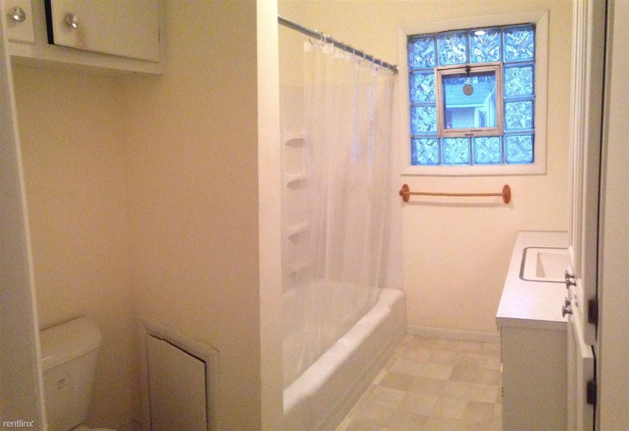 6052 S Green Ave - Photo 3 of 10