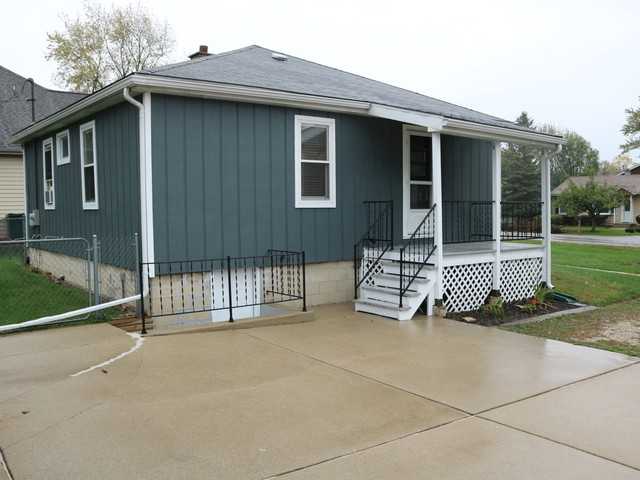 306 Holly Ave - Photo 2 of 11