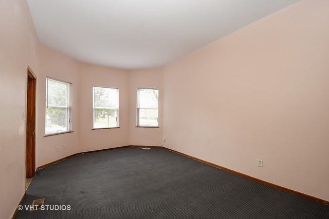 4252 W Maypole Ave - Photo 2 of 10