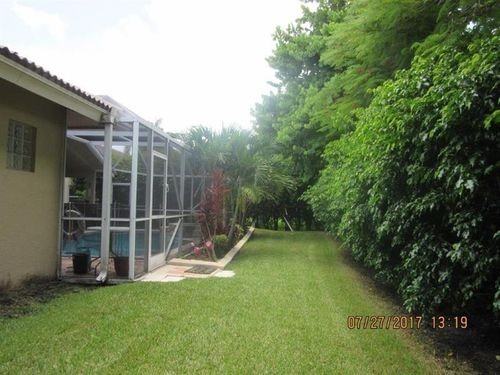 10937 NW 55th Manor - Photo 2 of 8