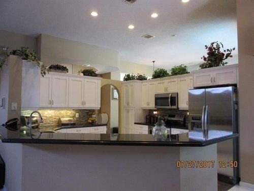 10937 NW 55th Manor - Photo 3 of 8