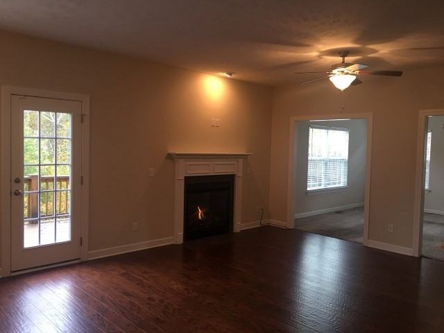 6947 Calderwood Dr - Photo 3 of 13