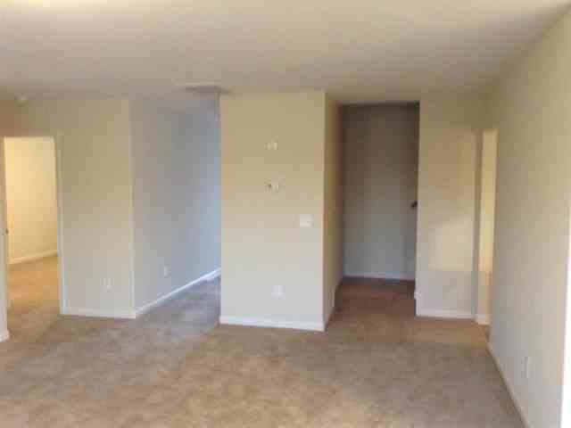 4 Stoud Cir - Photo 3 of 11