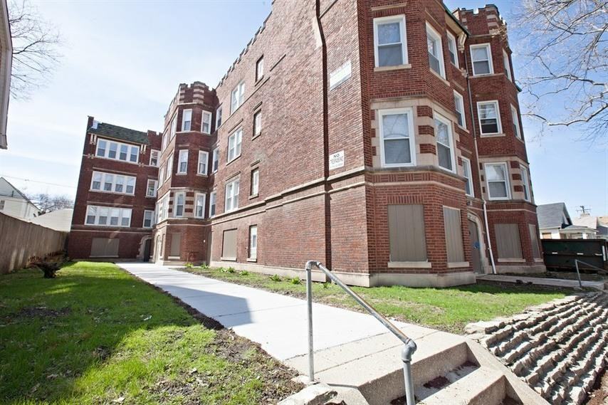 11932 S Stewart Ave Apartments for Rent in West Pullman  