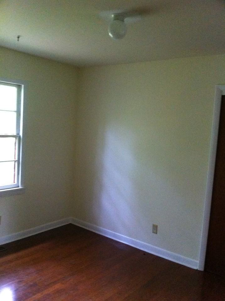 215 E Meadow Dr - Photo 3 of 6