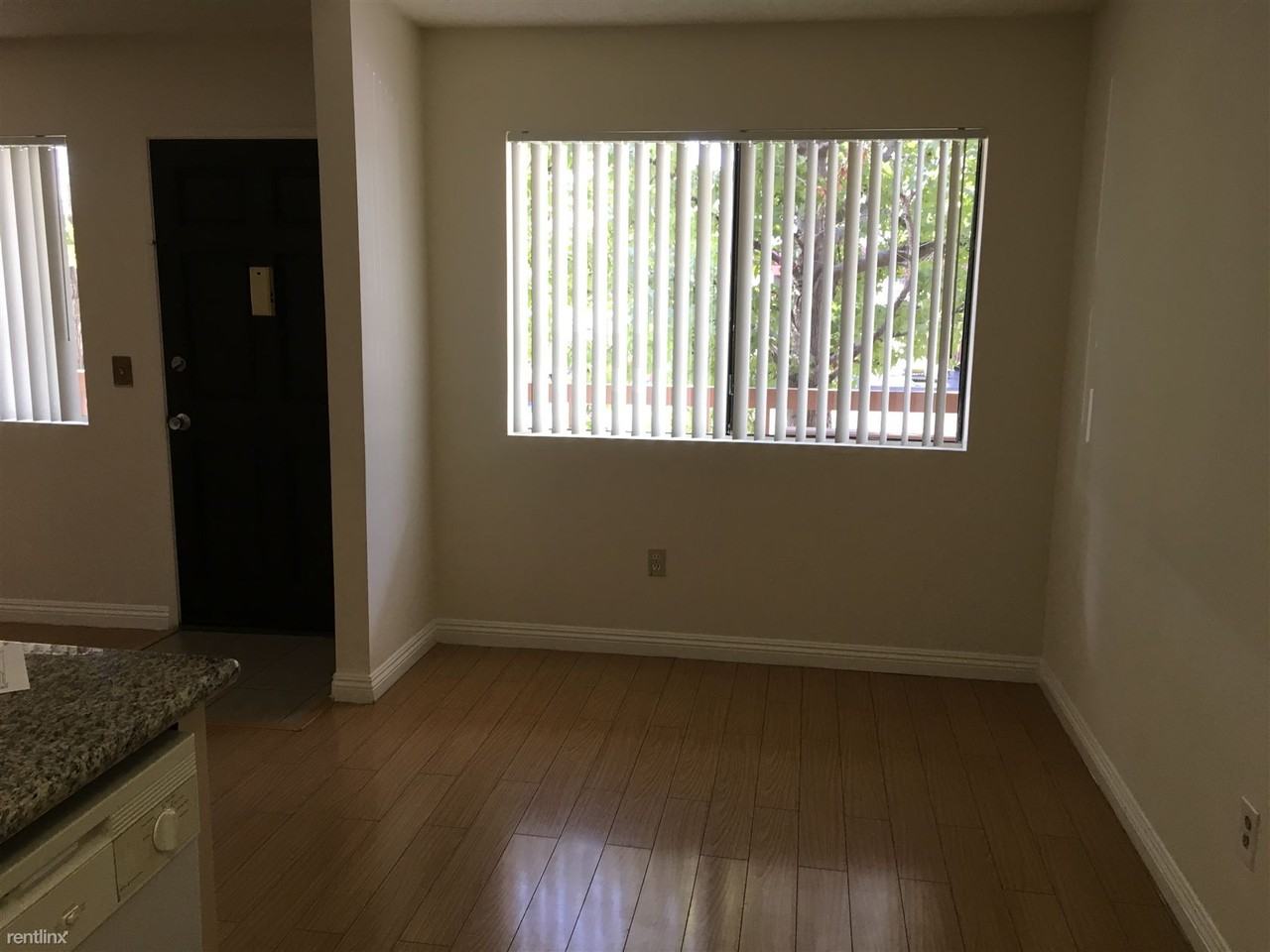 632 E Harvard St - Photo 3 of 7