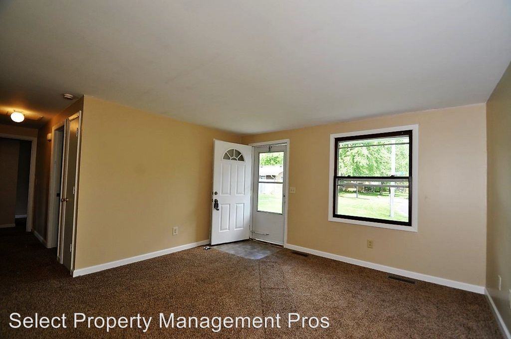 4640 Kekionga Dr - Photo 2 of 13