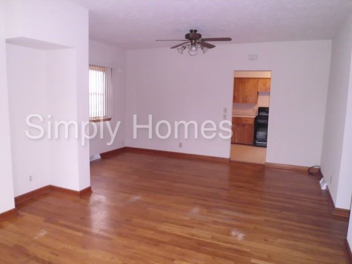 808 1st Ave - Photo 3 of 7