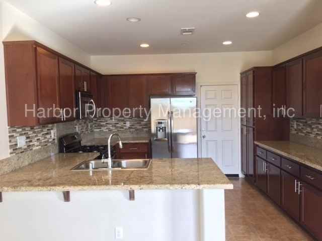 11933 Manzanilla Ln - Photo 3 of 18