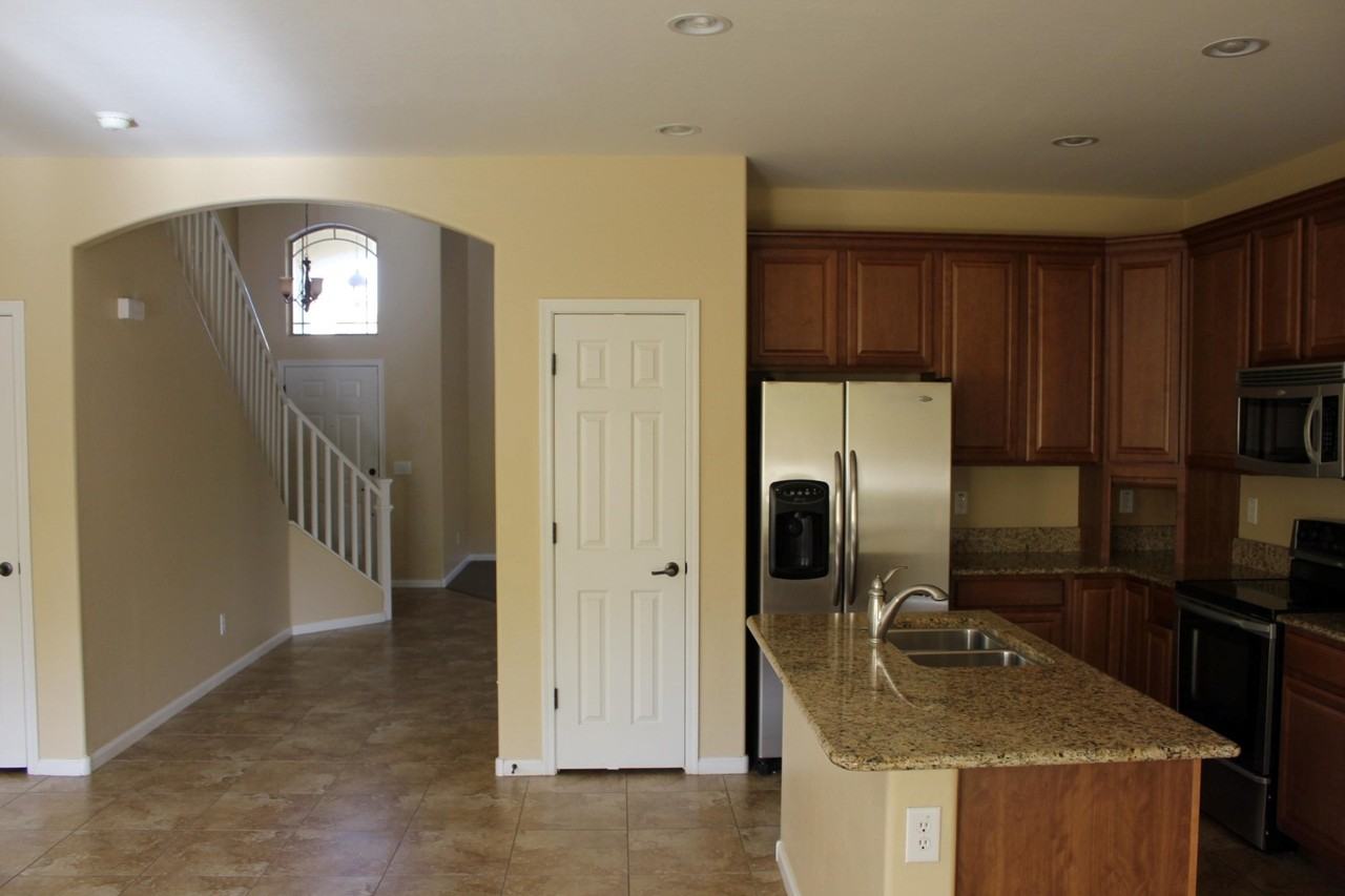 23613 N 24th Terrace - Photo 3 of 17