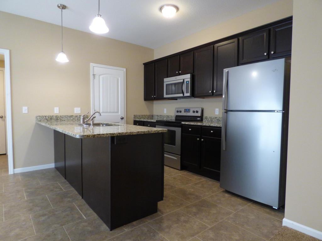 118 Oak St - Photo 2 of 12