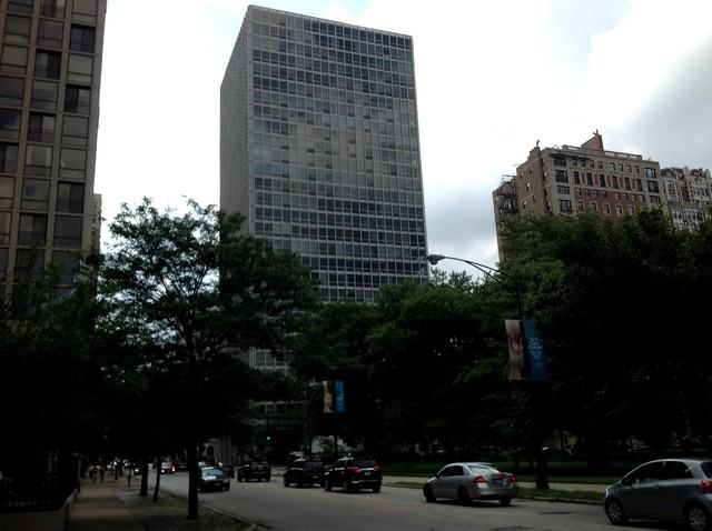 2400 N Lakeview Ave #312