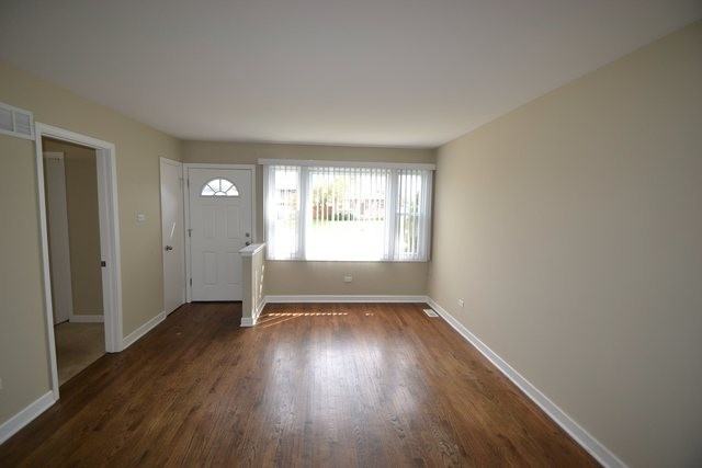 8912 167th St - Photo 3 of 9