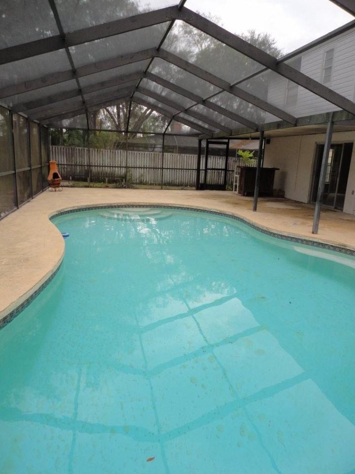 24021 Timberset Ct - Photo 2 of 17