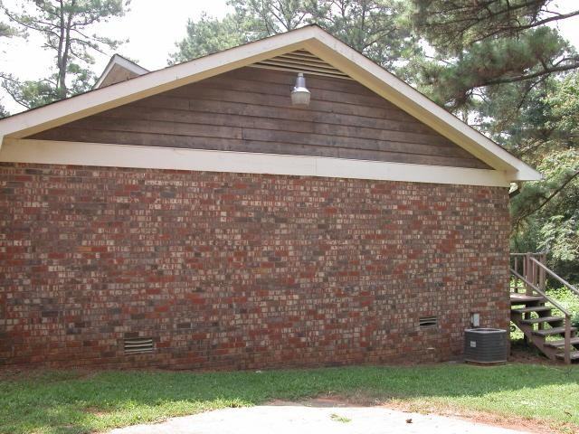 131-135 Ashmore Court - Photo 2 of 12