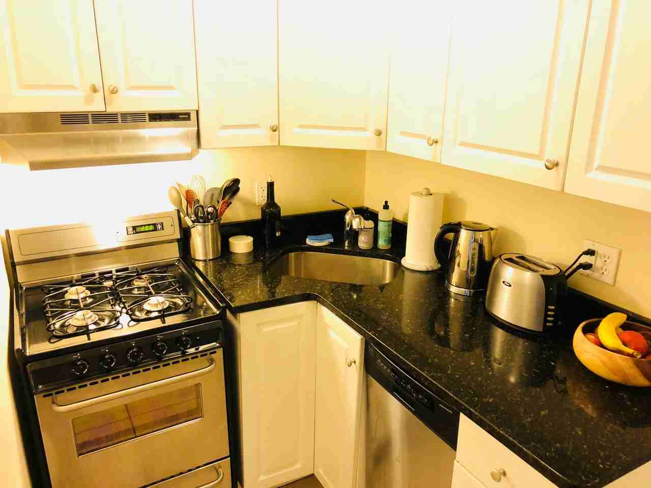 N Margin St & Stillman St #2M