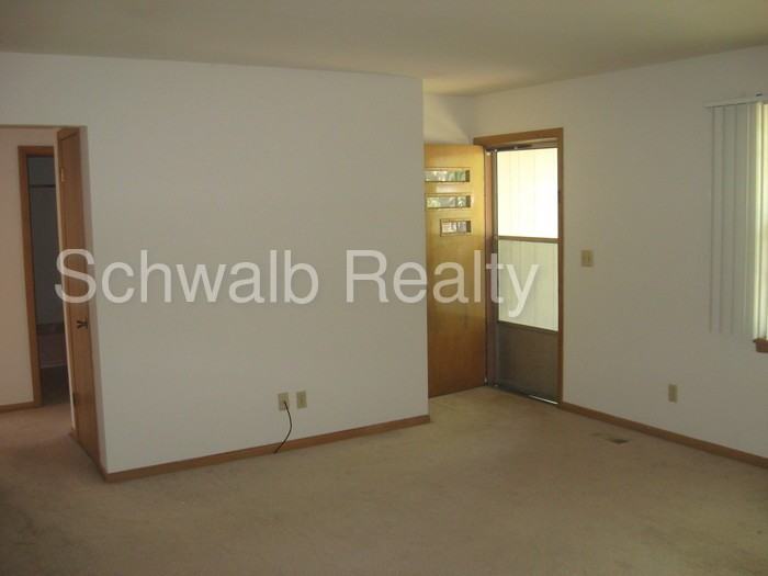 4513 Spring St - Photo 3 of 8