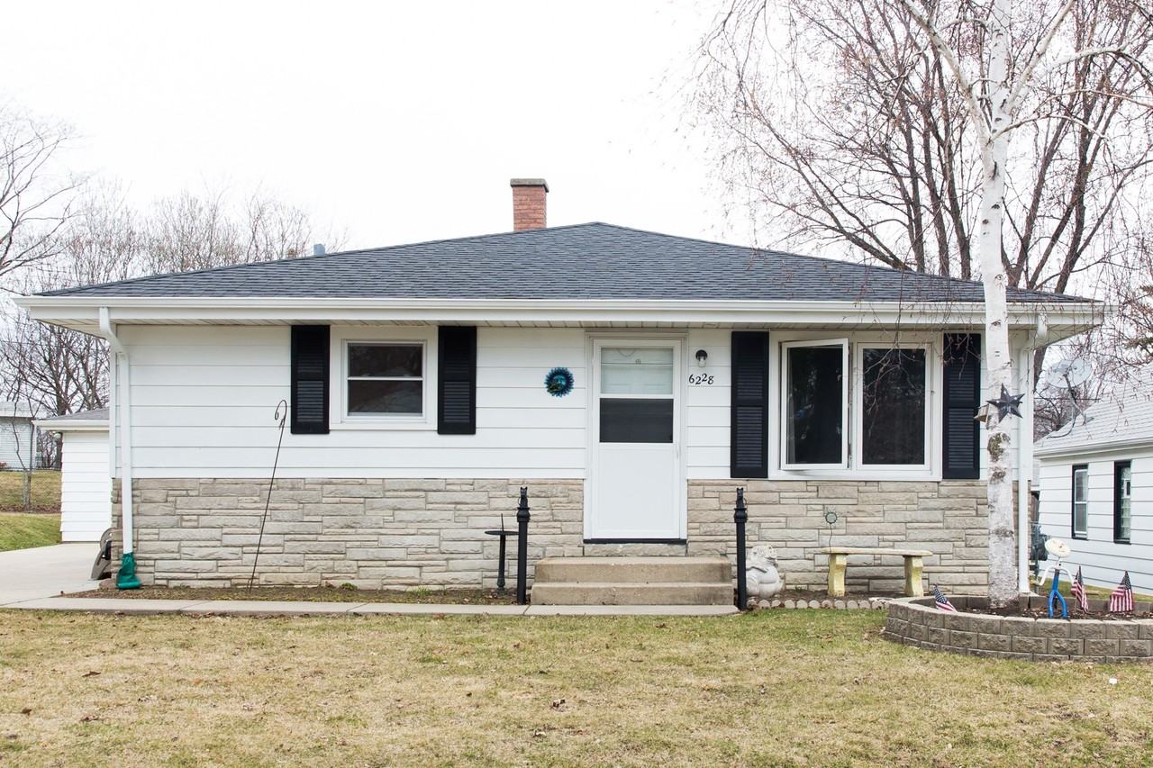 6228 W Idaho St - Photo 2 of 21