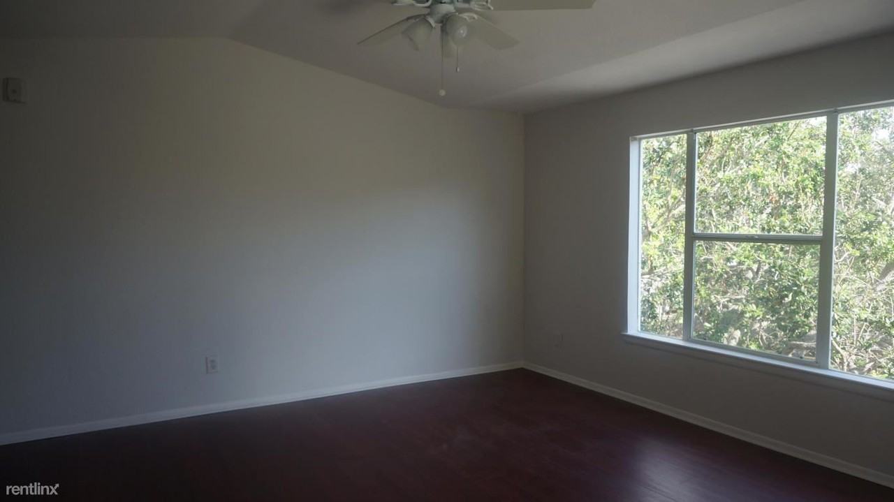 1745 Palm Cove Blvd - Photo 3 of 18