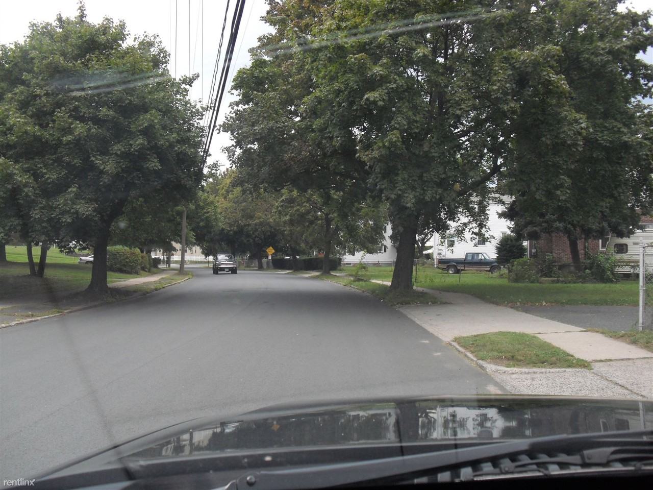 385 High St - Photo 2 of 8