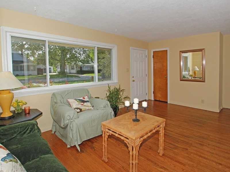 1062 Windermire St - Photo 3 of 12