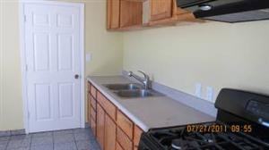 1238 S Almaden Ave - Photo 3 of 11