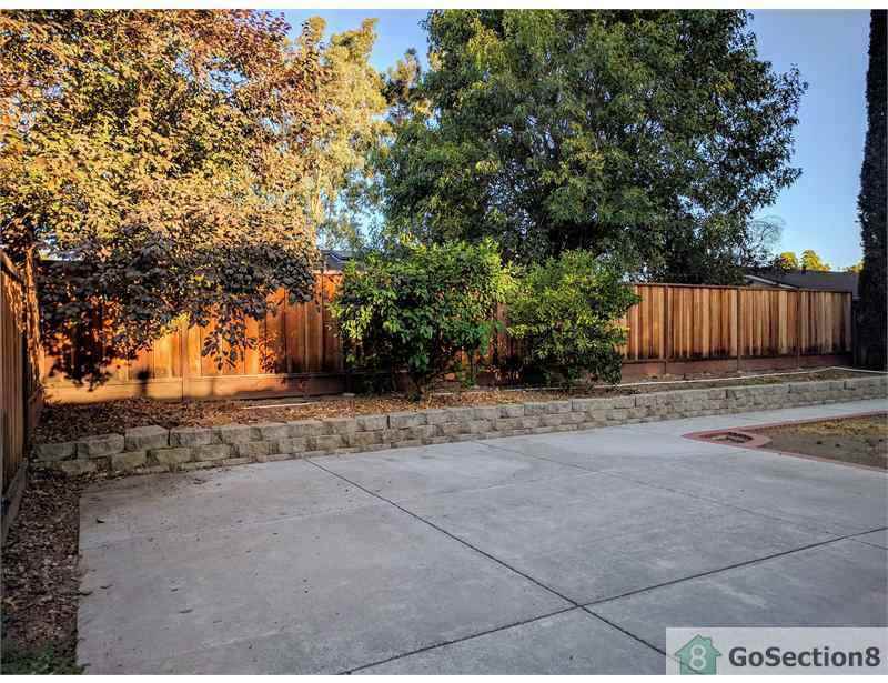 132 Avenida Espana - Photo 3 of 14