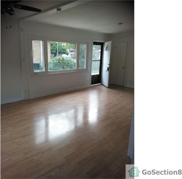 14550 Turner Ave - Photo 2 of 10