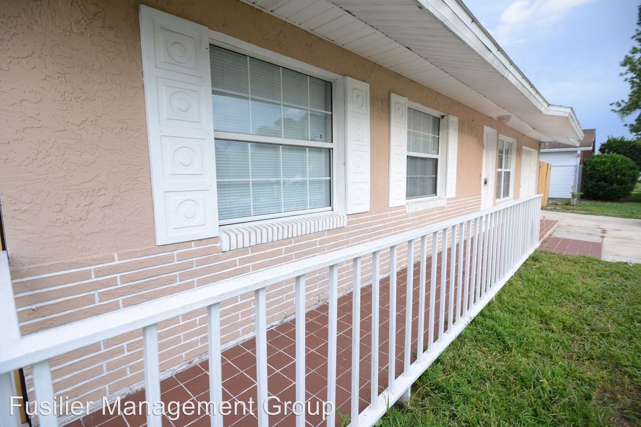 7577 Rio Pinar Lakes Blvd - Photo 2 of 18