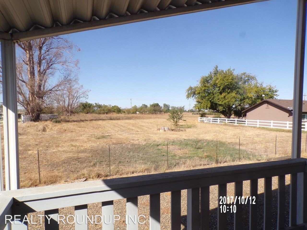 12917 Cherokee Ln - Photo 3 of 5