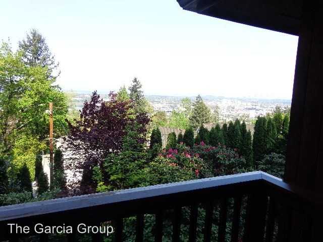 649 NW Alpine Terrace - Photo 3 of 22