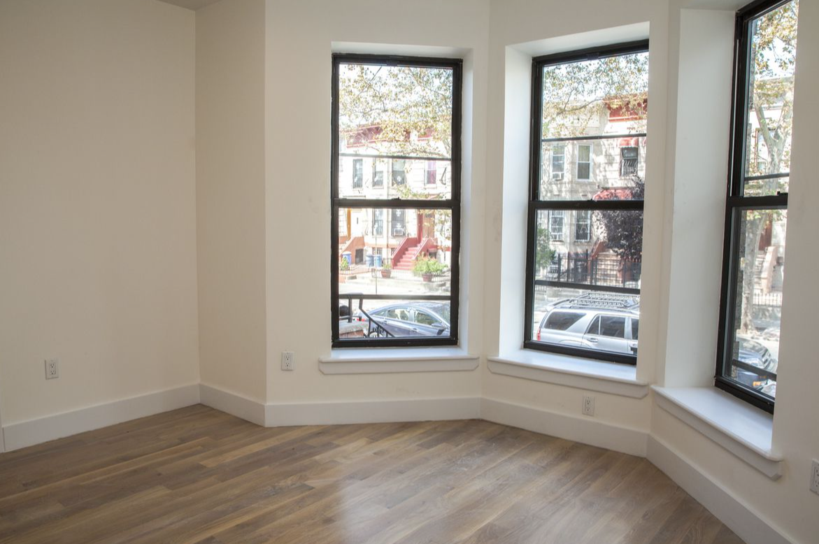 396 Cornelia Street #17AO