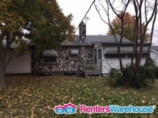 2005 N Hanley Rd - Photo 2 of 11