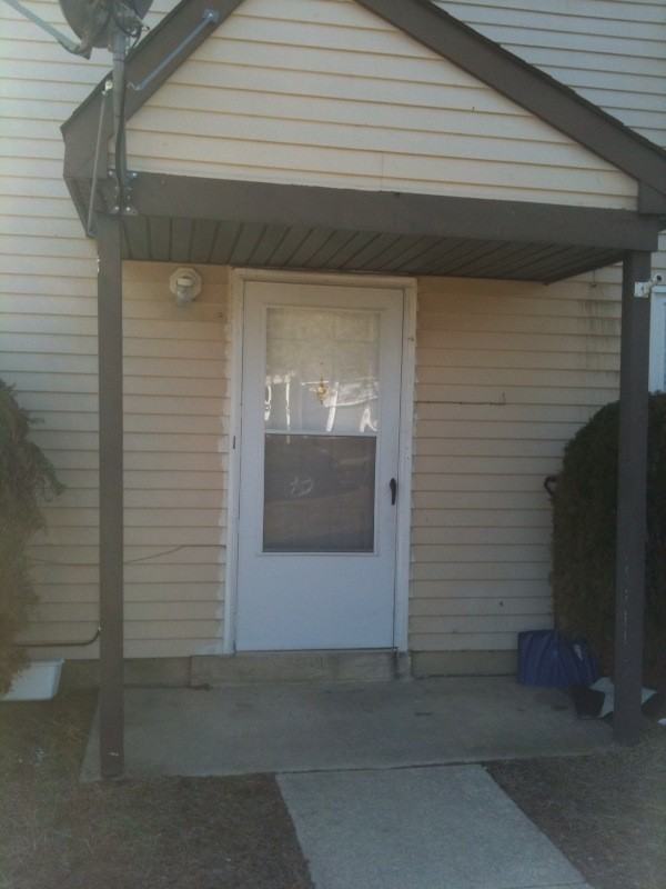 10 Andrea Dr #b - Photo 3 of 14