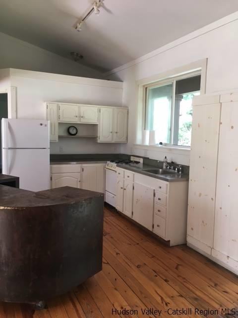 3209 NY-212 - Photo 3 of 14