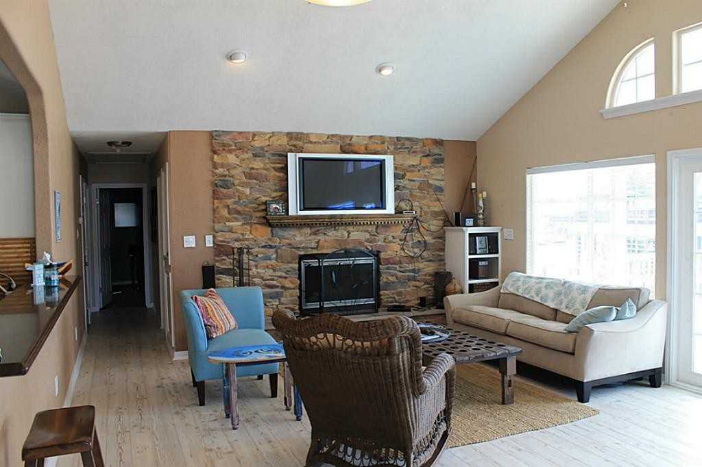 201 Bamaku Bend - Photo 3 of 18