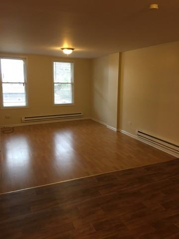 1724 Sheridan Rd #2R - Photo 2 of 7